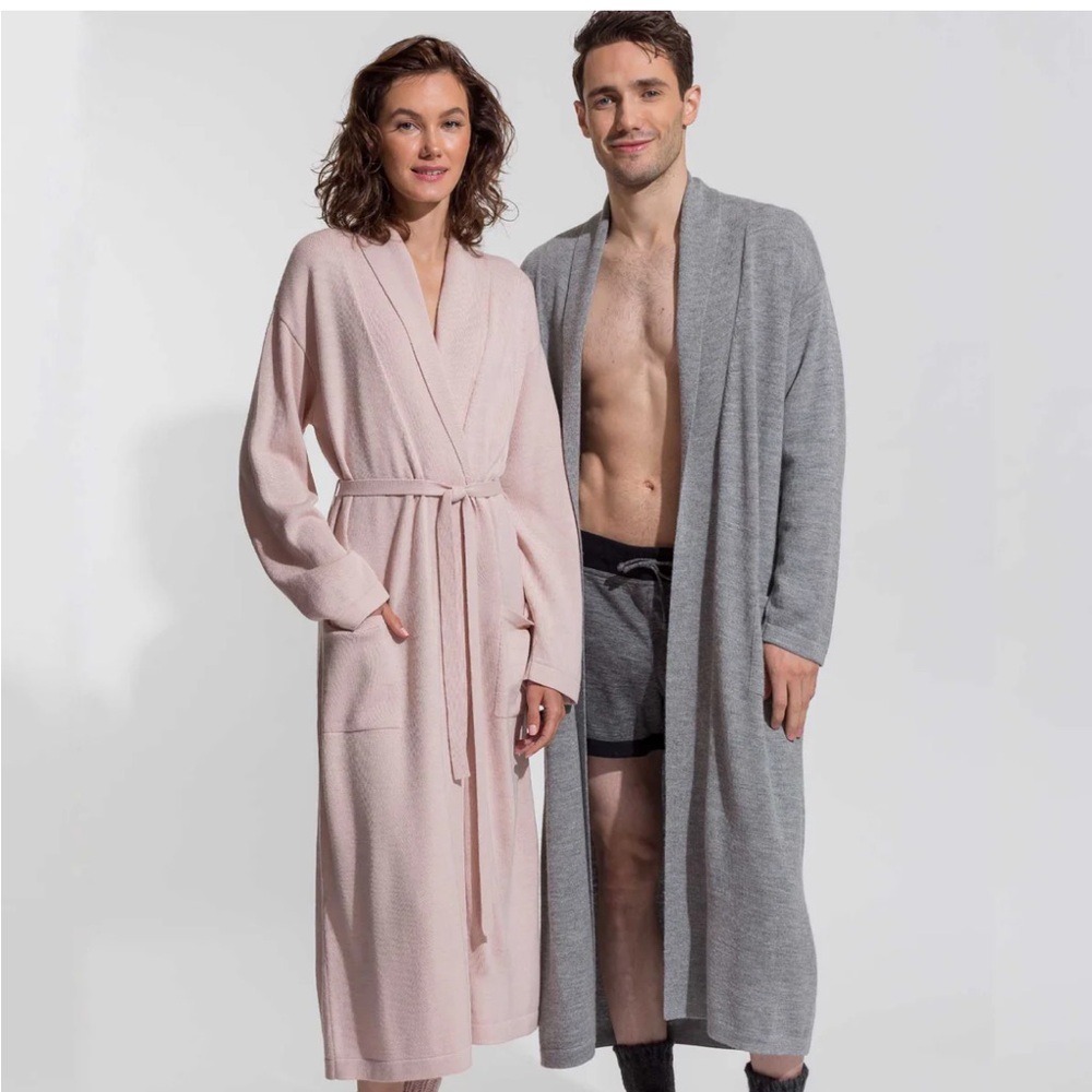 Alicia Adams Alpaca Soft Pink Chill Robe - Picture 2 of 4